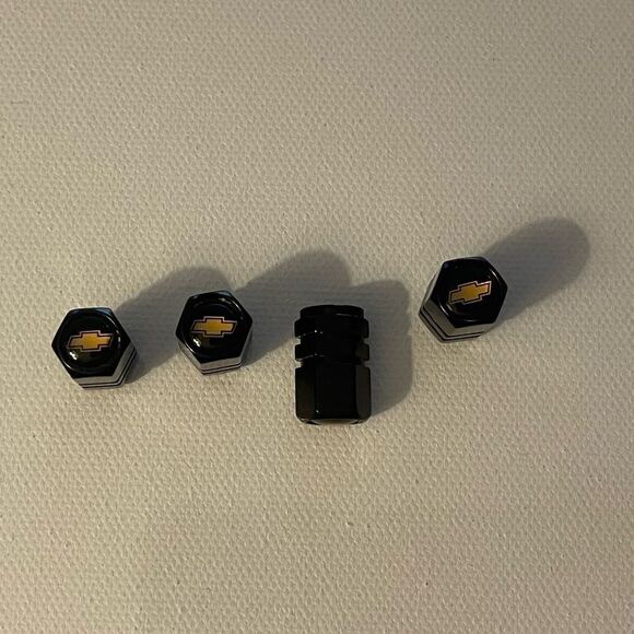 Chevrolet Valve Stem Caps in Black Set of 4 NWT - Picture 1 of 4